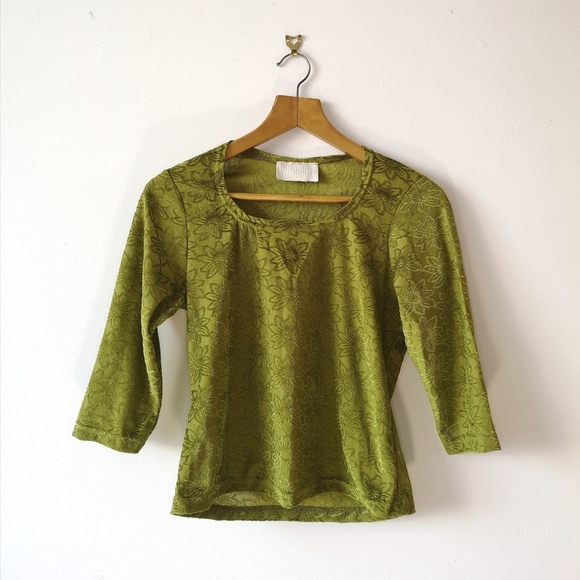 Floral green velvet top - Picture 1 of 3
